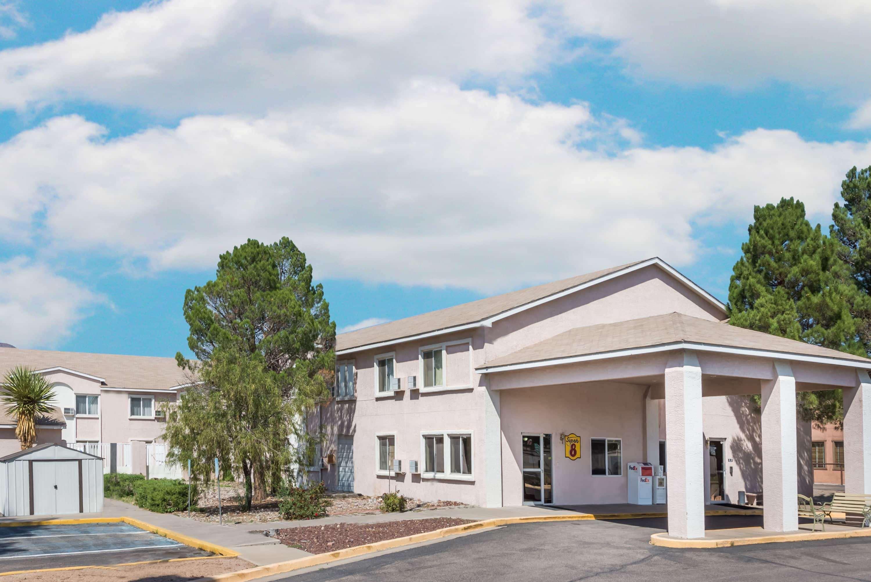 Super 8 By Wyndham Socorro Motel Dış mekan fotoğraf