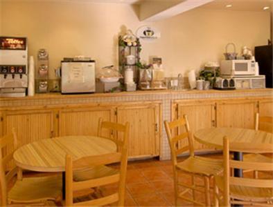 Super 8 By Wyndham Socorro Motel Restoran fotoğraf